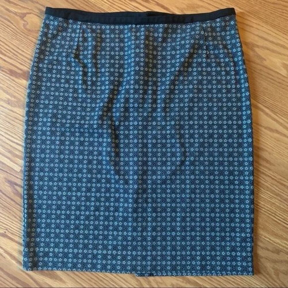 EUC, Classic H&M pencil skirt, Size 12